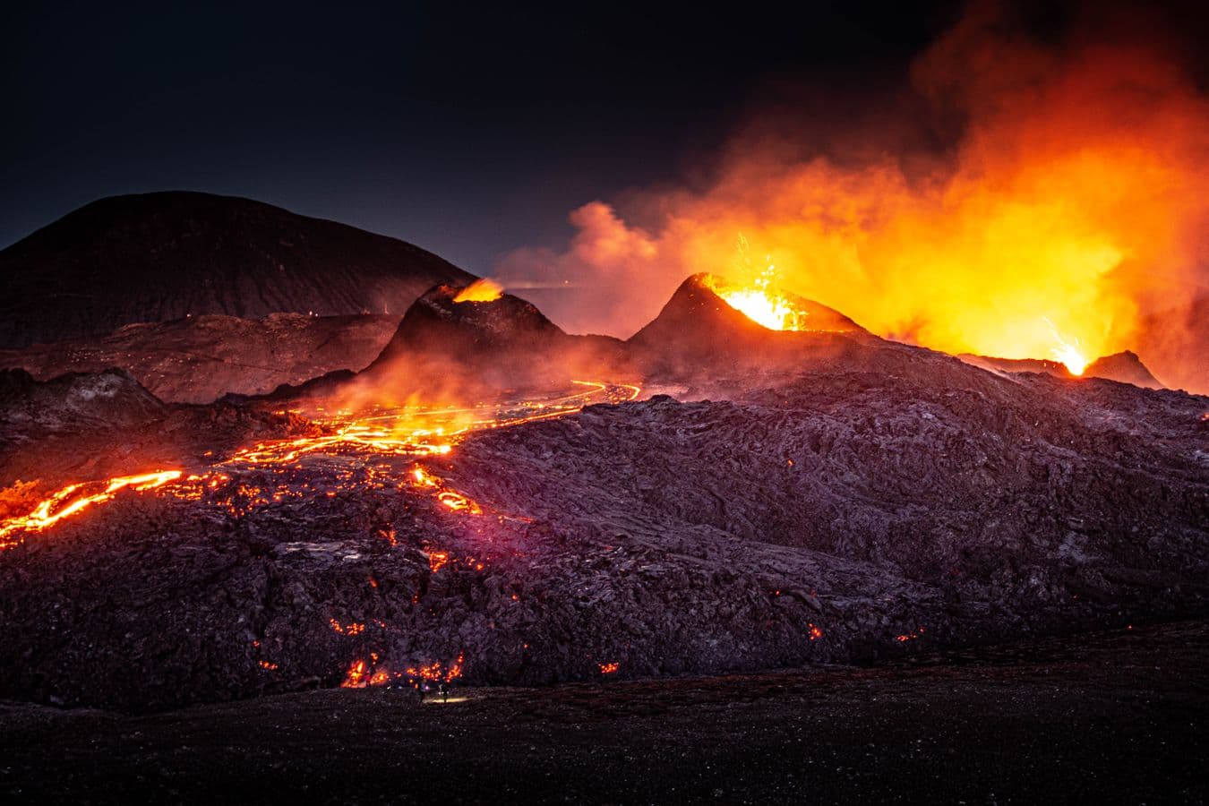 Grindavík: Private Volcano Hike & Blue Lagoon Eco Tour – 10 Hours image 4
