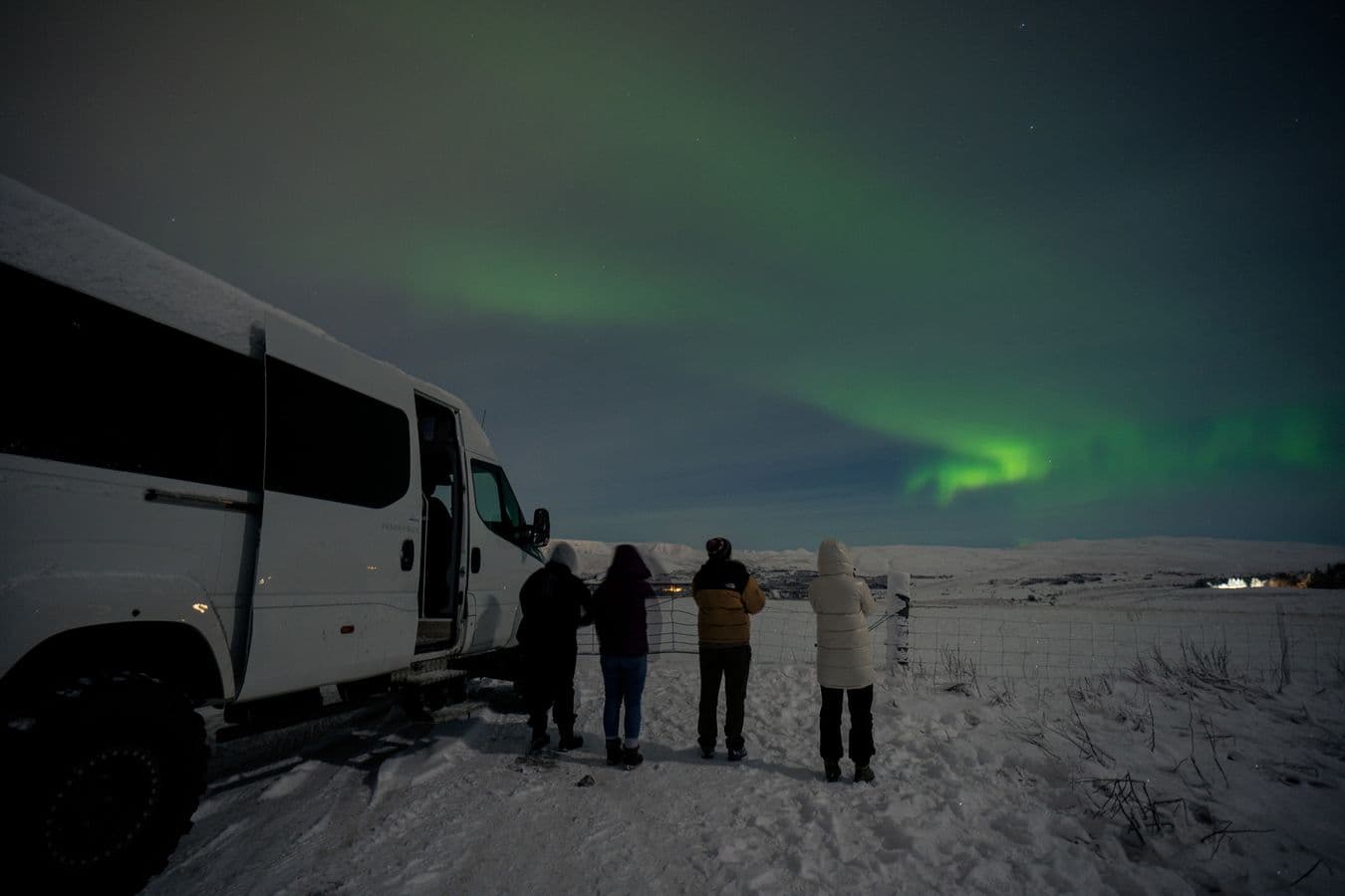 Reykjavík: Northern Lights Super Jeep Tour with Pastries & Photos image 2