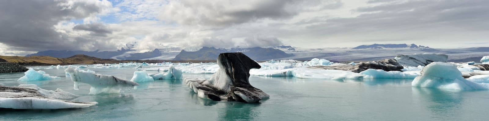 South Coast & Jökulsárlón Glacier Lagoon Full-Day Tour image 5