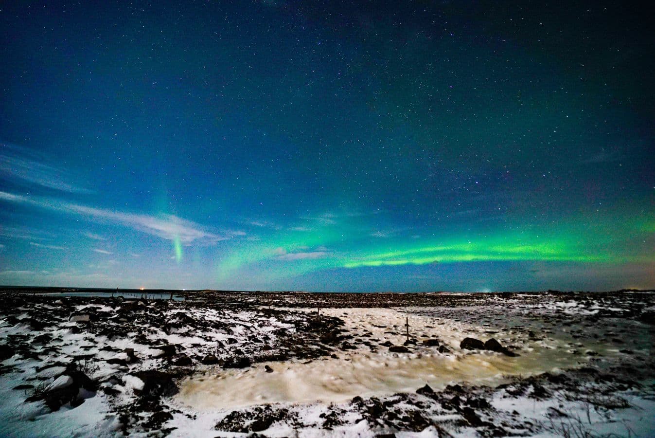 Reykjavík: Northern Lights Small-Group Tour with Aurora Museum Entry image 2