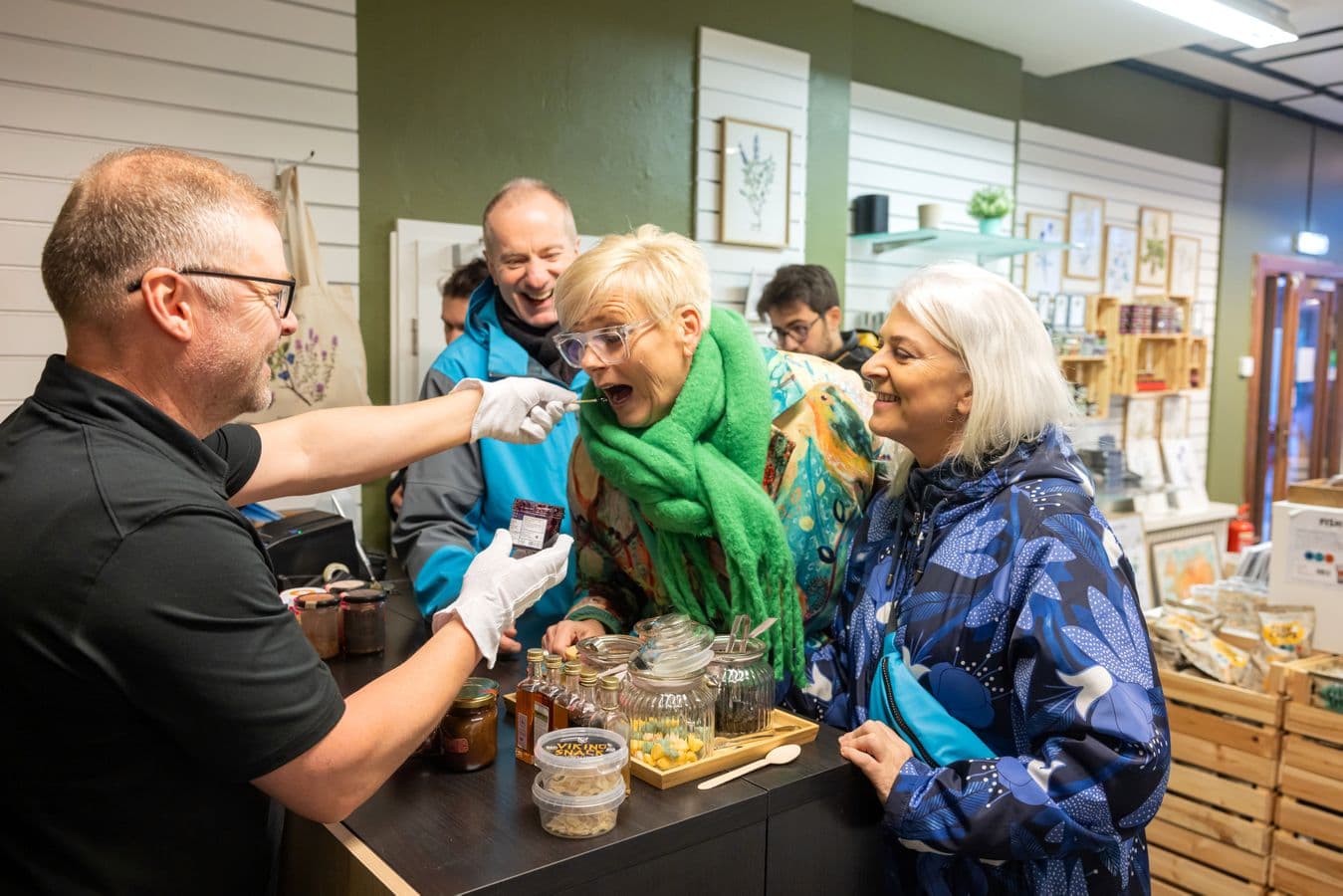 Reykjavík Harbor Food & Drink Walking Tour – 3 Hours image 2