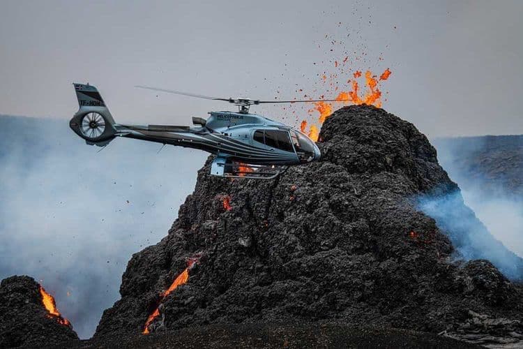 Reykjanes Volcano Helicopter Tour from Reykjavík image 2