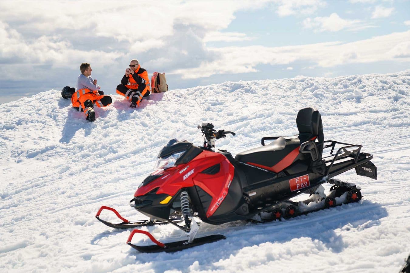 Reykjavík: Langjökull Glacier Super Jeep & Snowmobile Tour image 5