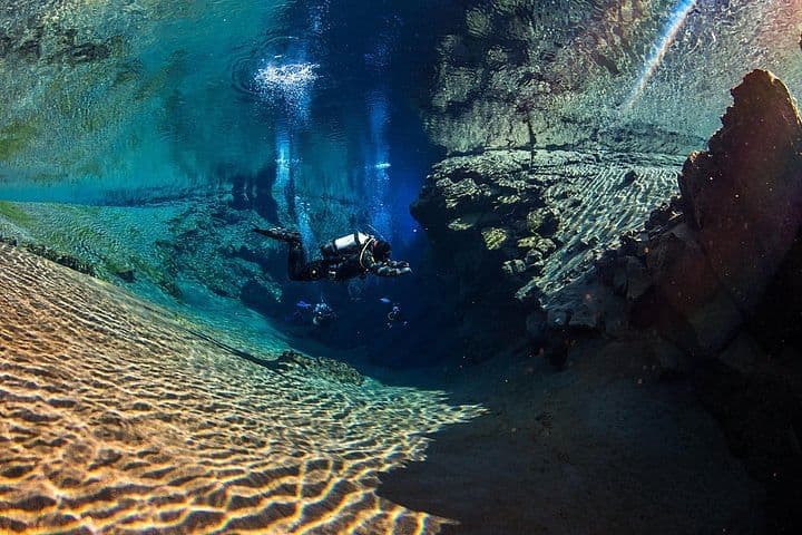 Silfra Fissure Guided Diving Tour in Þingvellir image 3