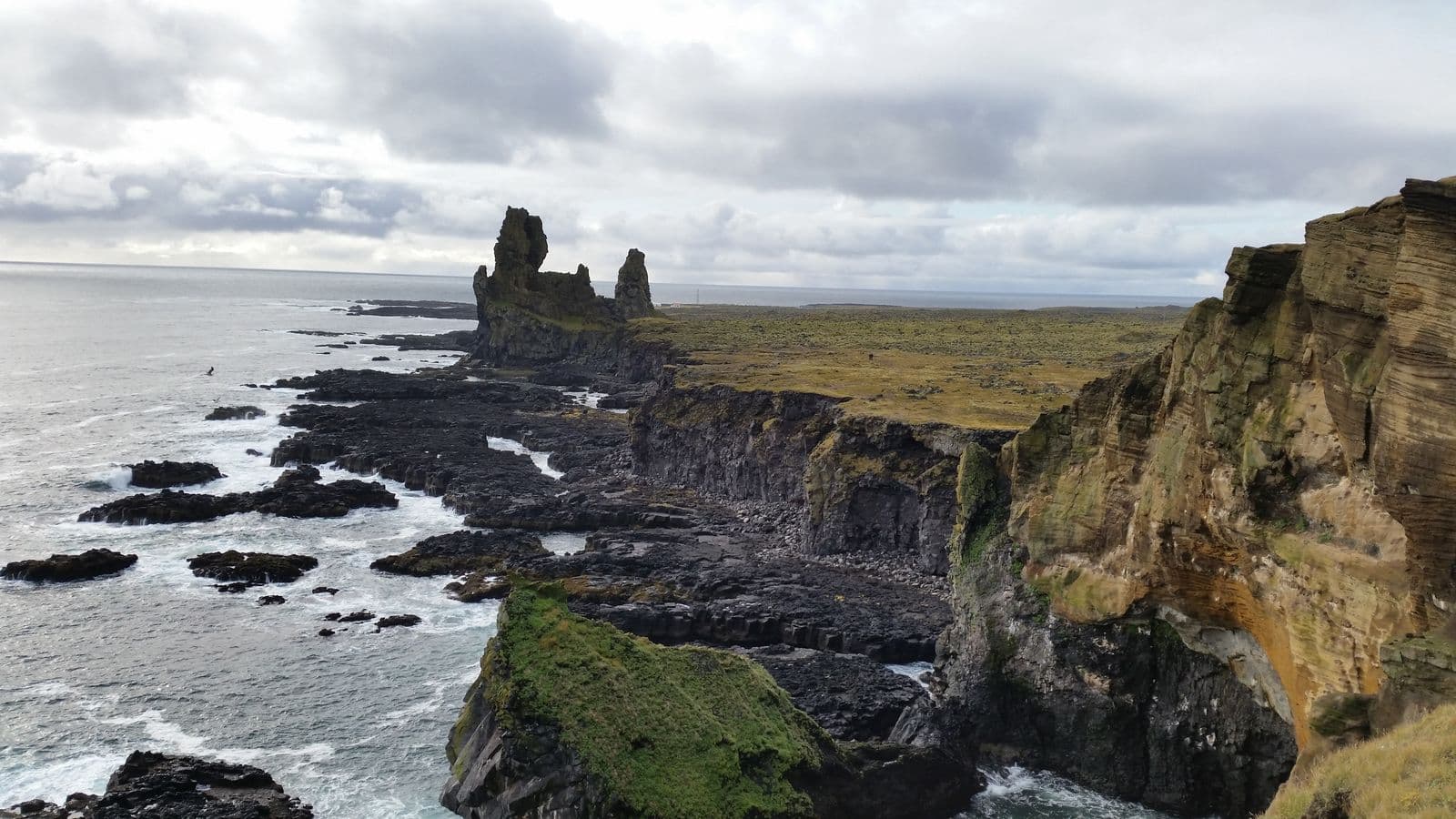 Reykjavík: Private Super Jeep Tour of the Snæfellsnes Peninsula image 4