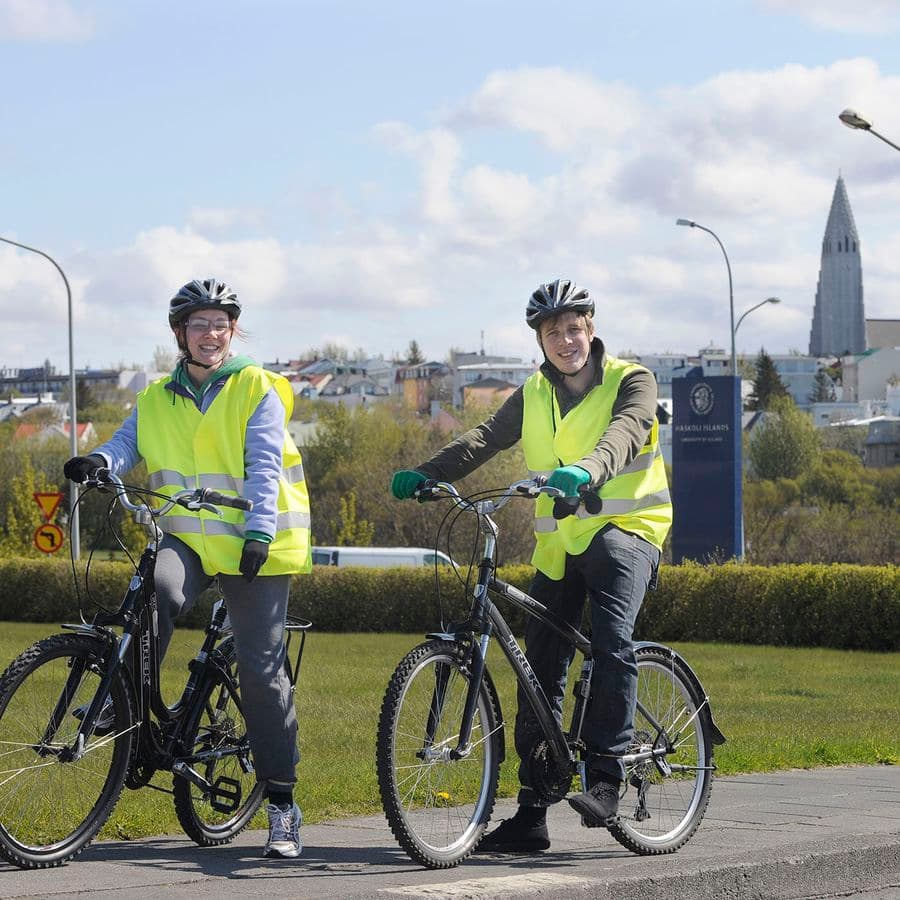 Reykjavík: City Bike Tour — Guided Sightseeing by Bicycle image 3