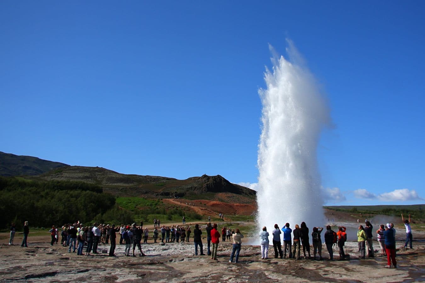 Reykjavík: Golden Circle & Blue Lagoon Full-Day Tour with Admission image 2