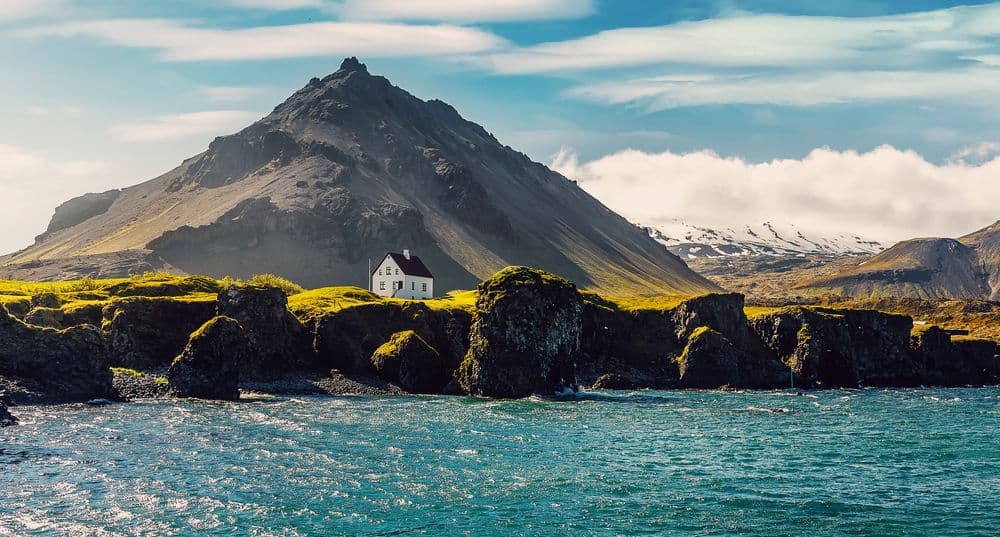 Reykjavík: Private Bespoke Snæfellsnes Peninsula Tour in a Luxury Vehicle image 3