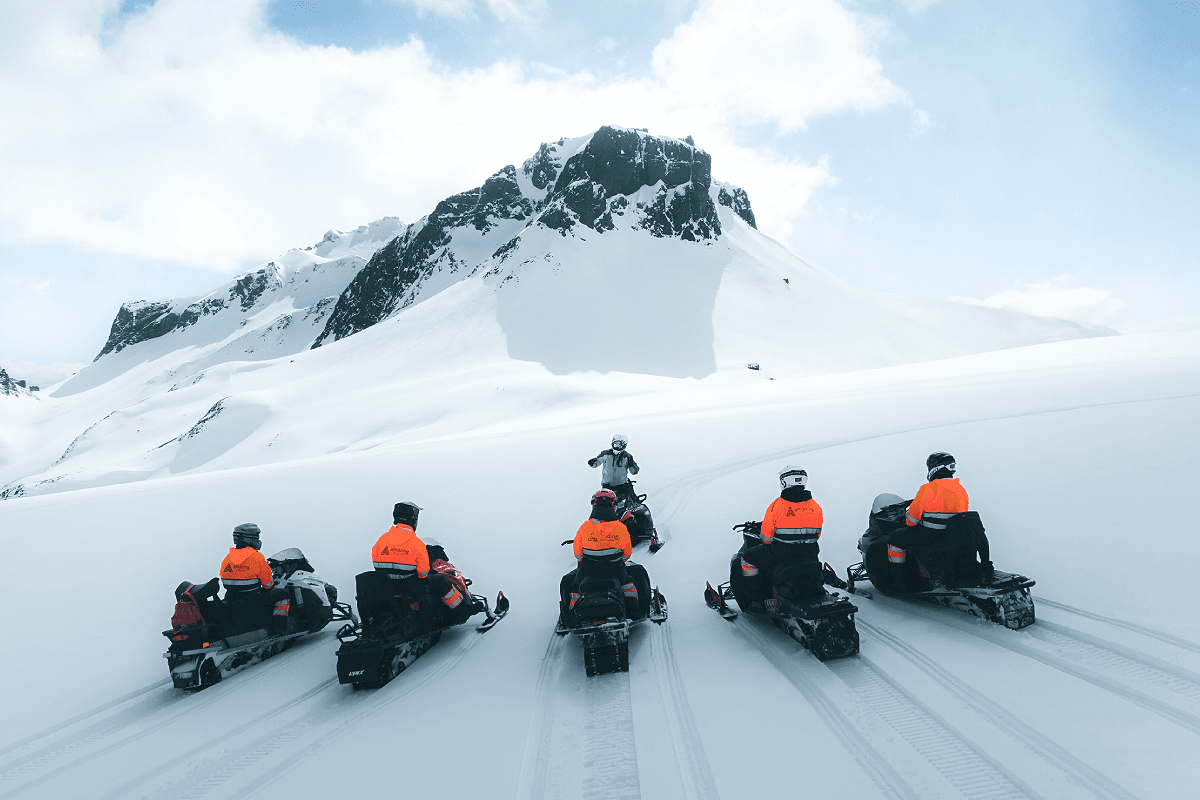 Reykjavík: Langjökull Glacier Super Jeep & Snowmobile Tour image 1