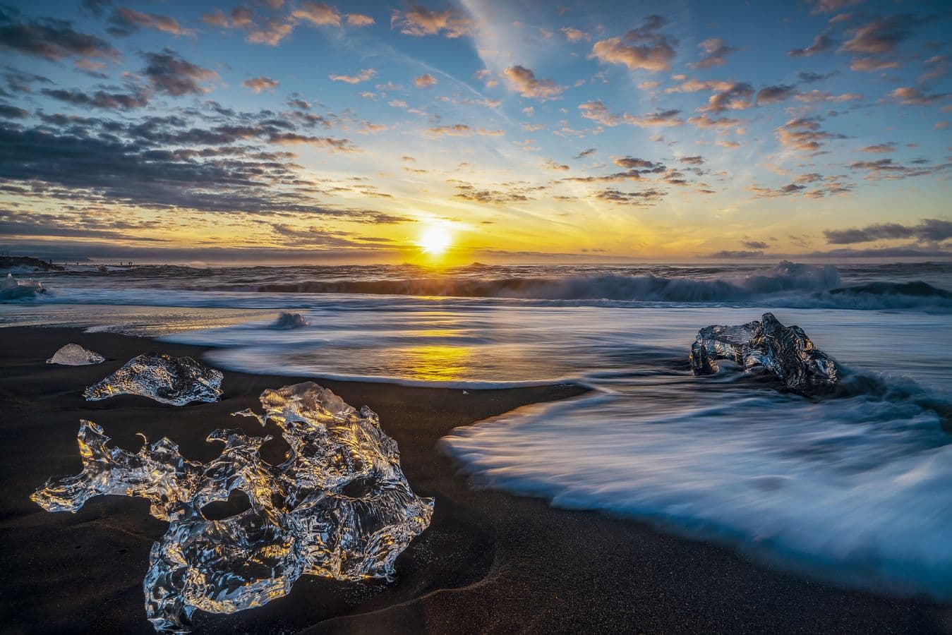 South Coast & Jökulsárlón Glacier Lagoon Full-Day Tour image 2