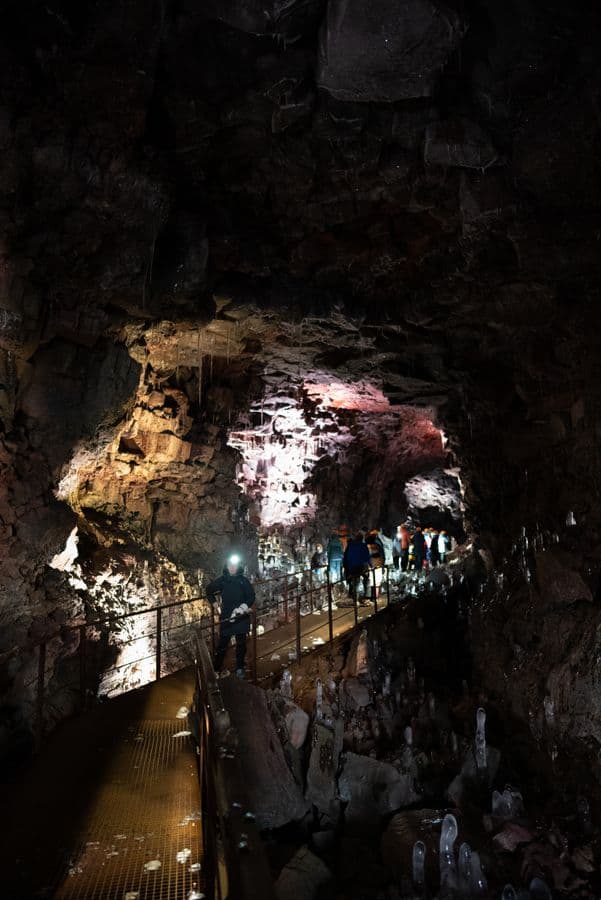 Reykjavík: Raufarhólshellir Lava Tunnel & Northern Lights Small-Group Tour image 5