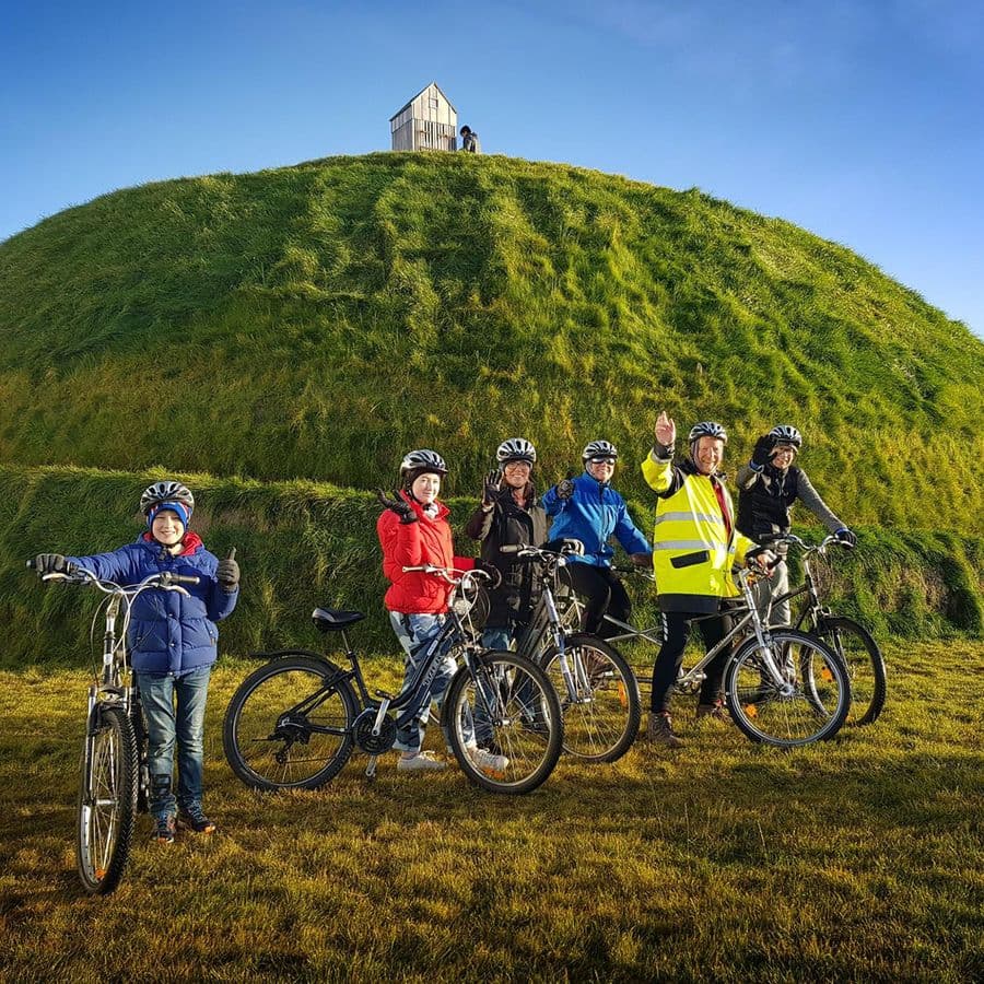 Reykjavík: City Bike Tour — Guided Sightseeing by Bicycle image 1