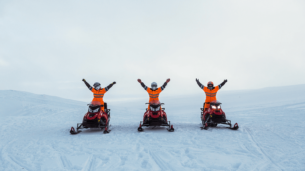 Reykjavík: Langjökull Glacier Super Jeep & Snowmobile Tour image 3