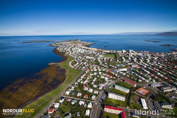 Reykjavík Heli-Happy Hour: Helicopter Flight & Mountain Bubbly image 4
