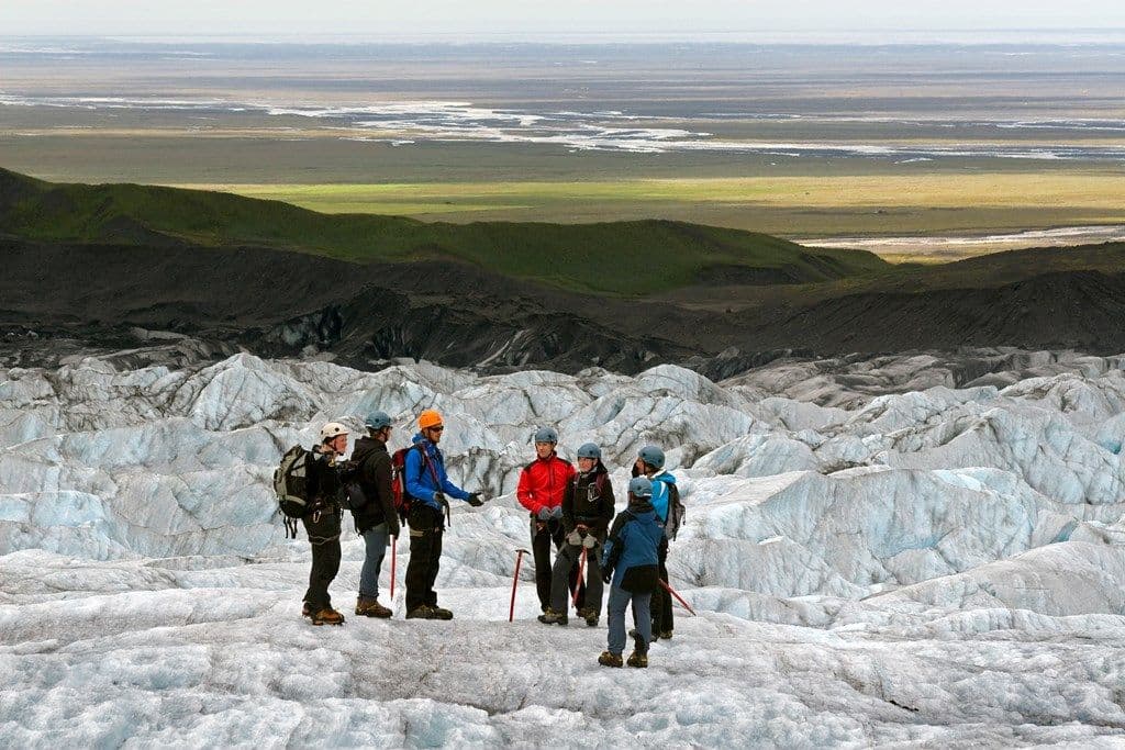 Kirkjubæjarklaustur: Falljökull Glacier Hike with Crampons in Skaftafell image 2