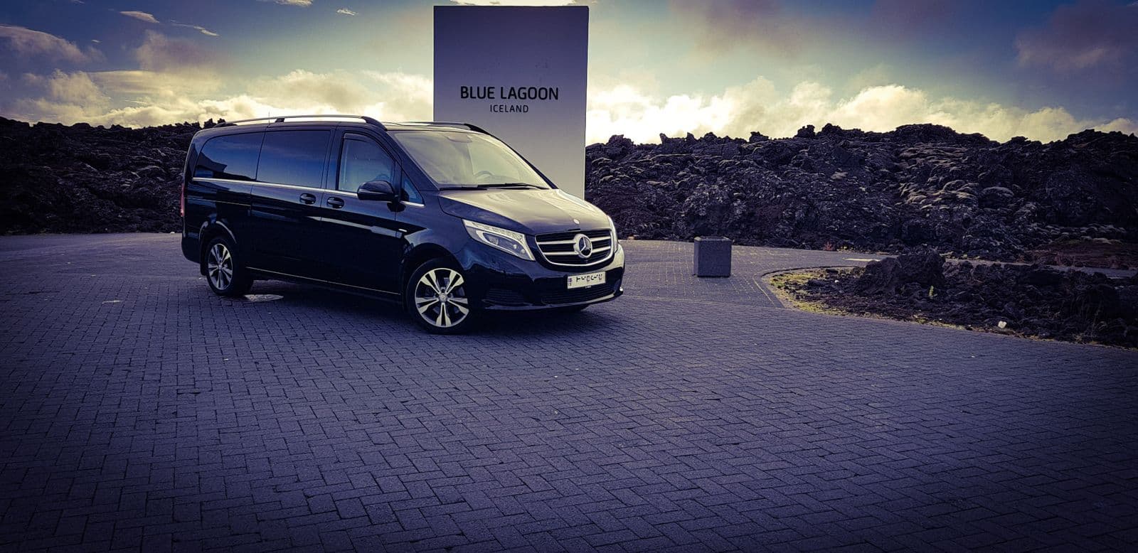 Private Airport Transfer Between Reykjavík and Keflavík Airport image 2