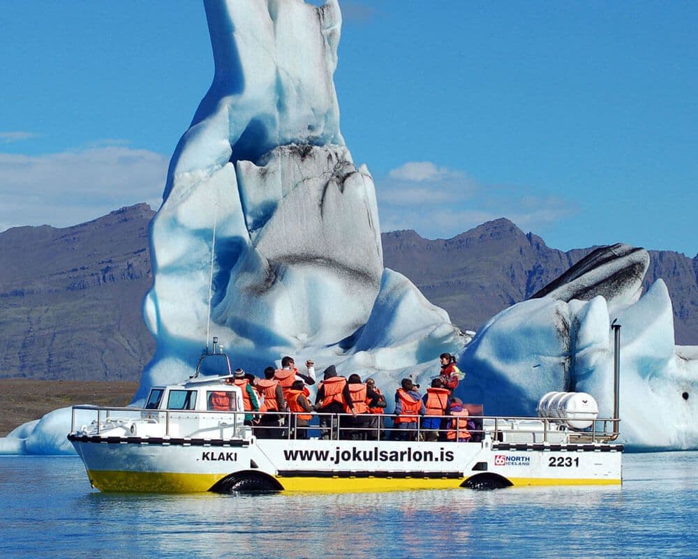Reykjavík: South Coast & Jökulsárlón Glacier Lagoon Tour with Boat Ride image 1