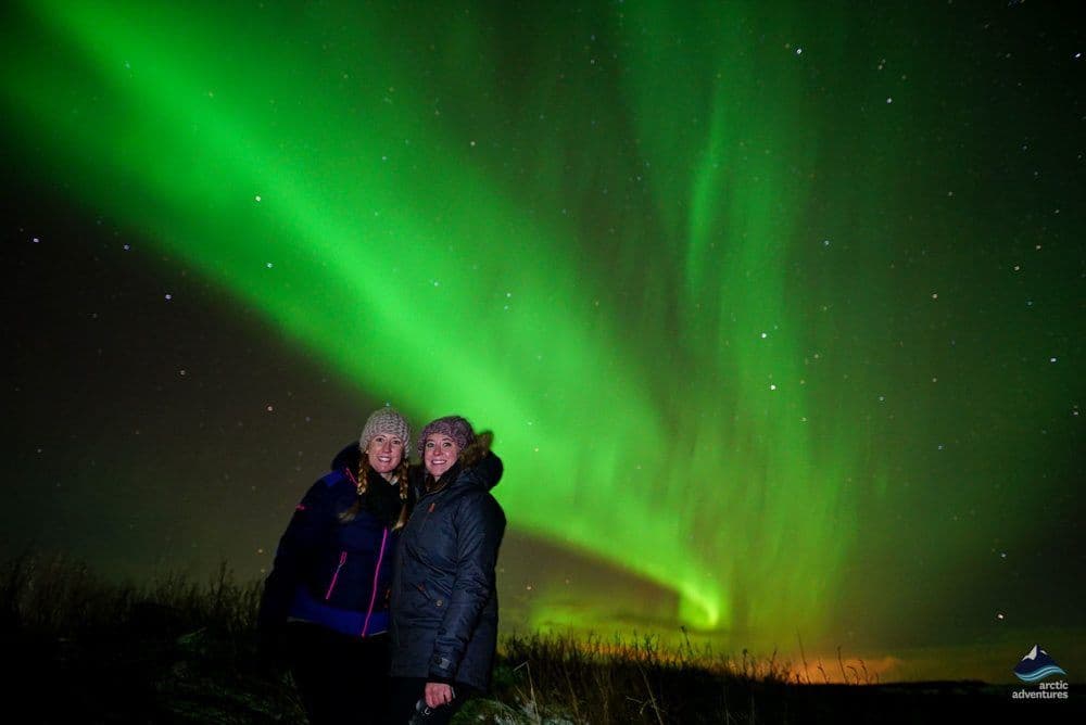 Reykjavík: Golden Circle & Northern Lights Small-Group Combo Tour image 5