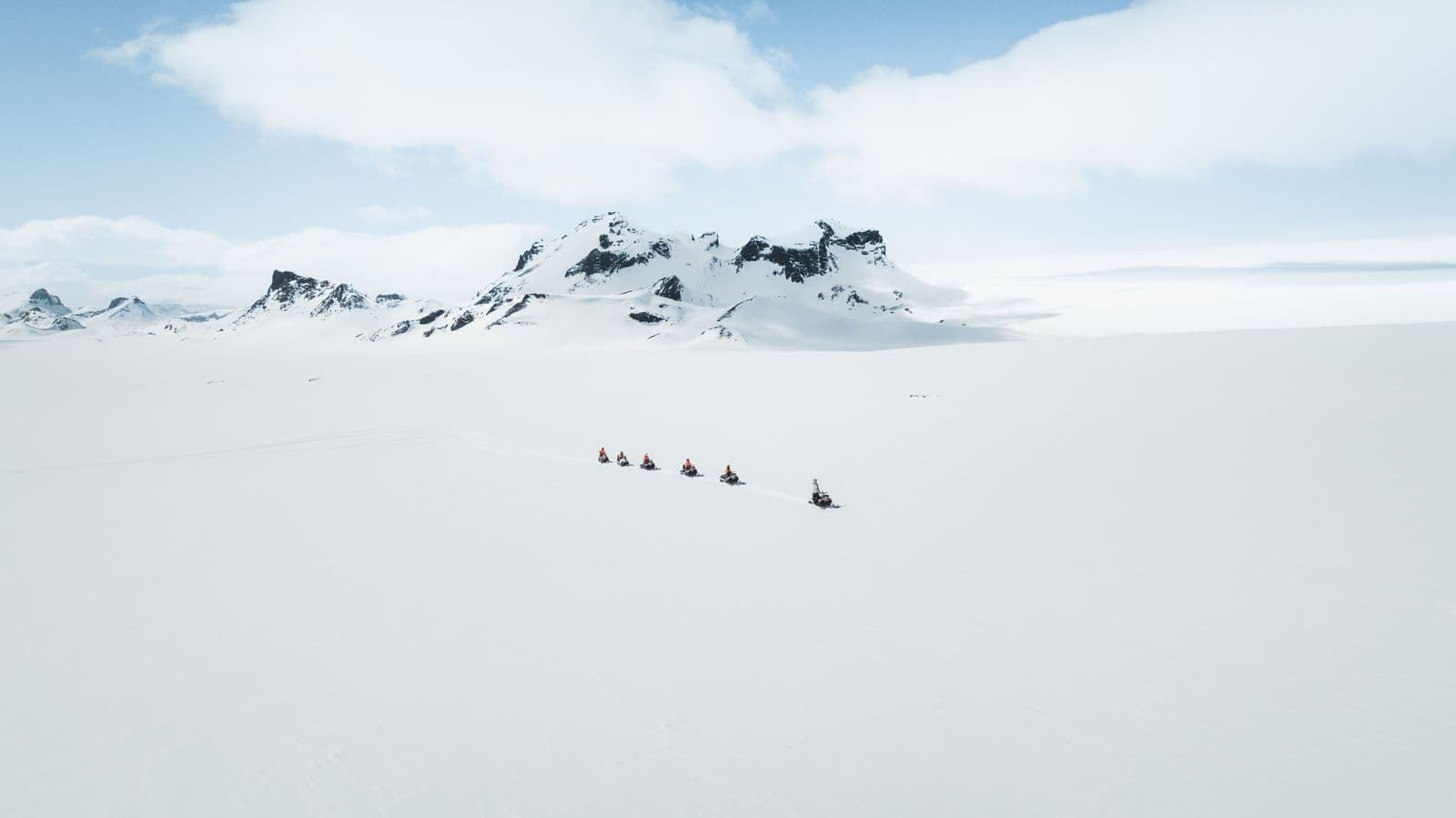 Reykjavík: Golden Circle & Langjökull Glacier Snowmobile Small-Group Tour image 3