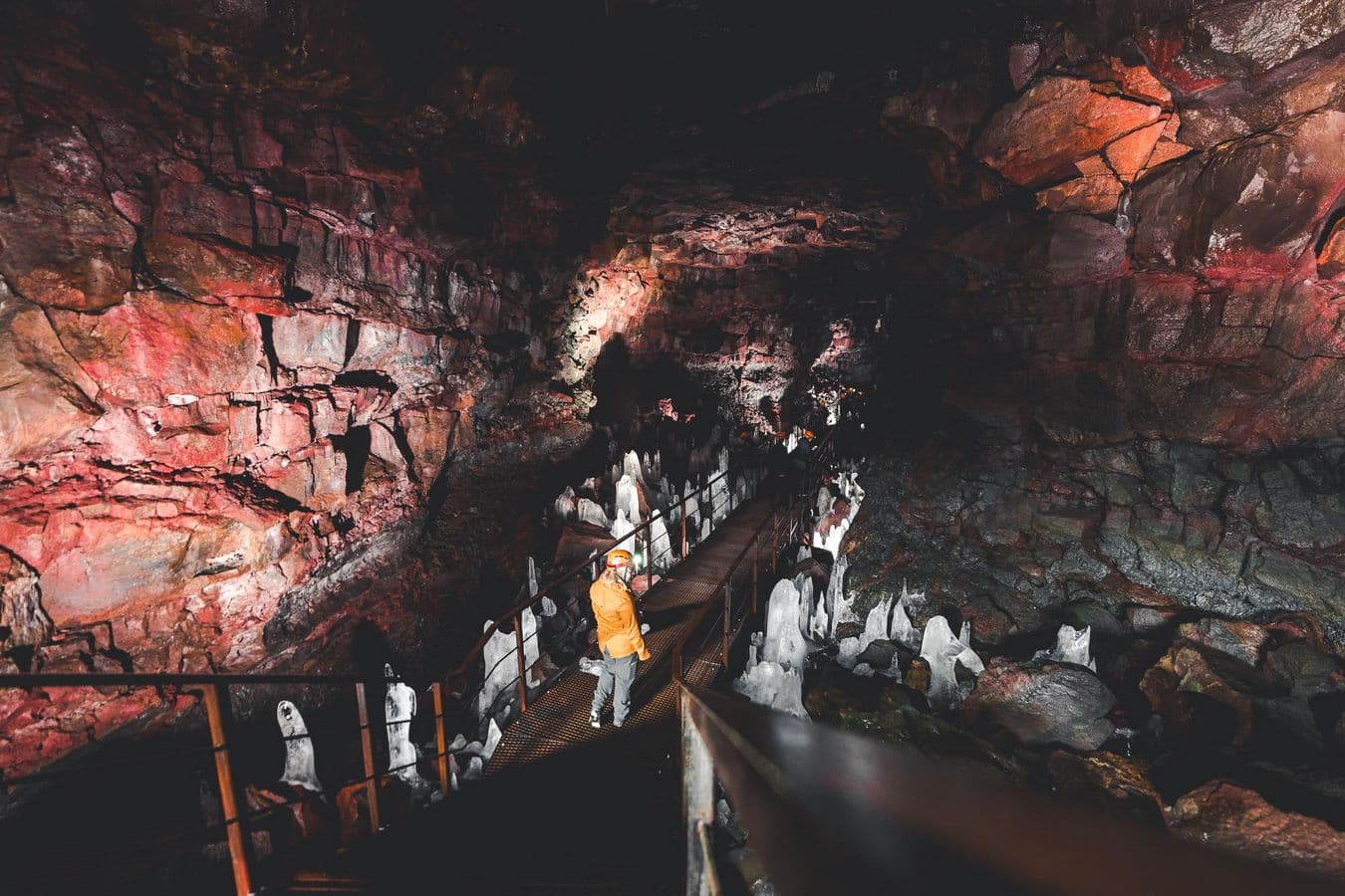 Private Reykjanes Day Tour: Lava Tunnel & Blue Lagoon image 3