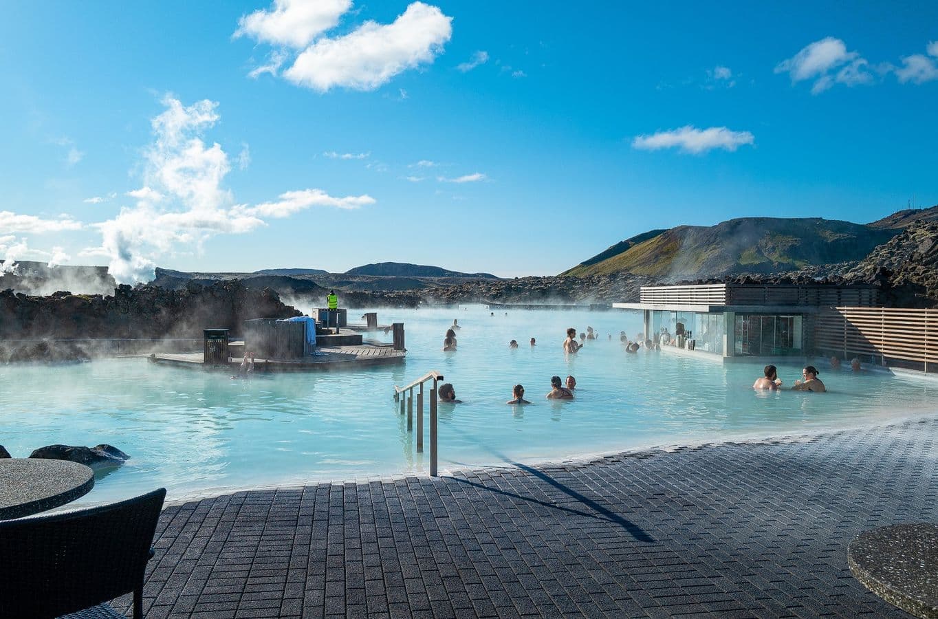 Grindavík: Private Airport Transfer with Blue Lagoon Admission Included image 5