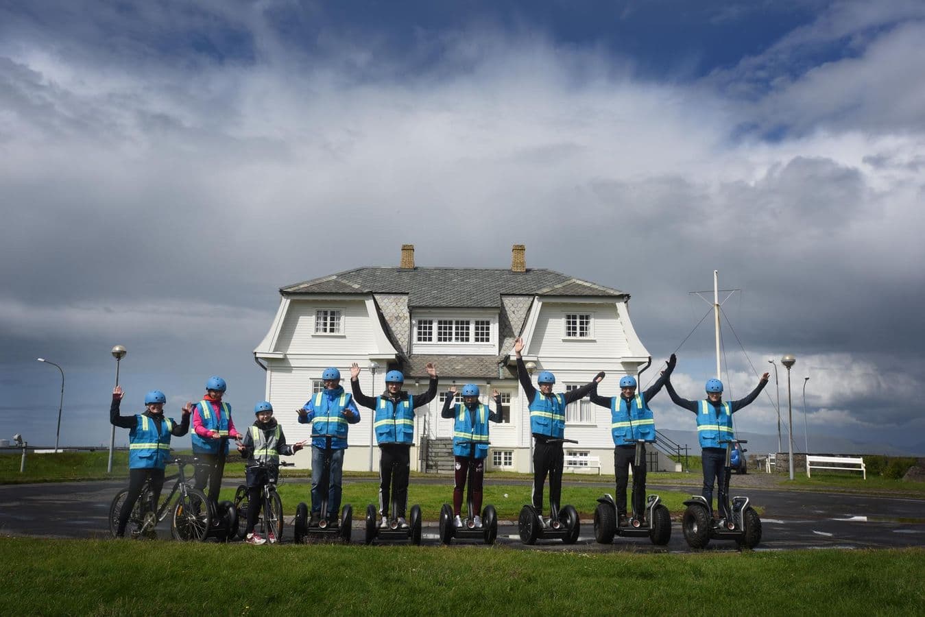 Reykjavík: City Segway Tour Along the North Coast image 4