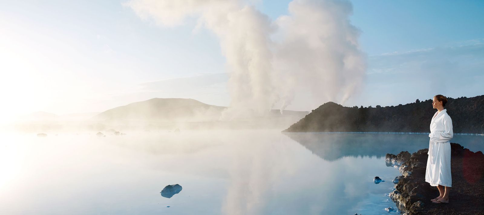 Blue Lagoon Transfer from Keflavík Airport with Reykjavík Drop-Off image 1