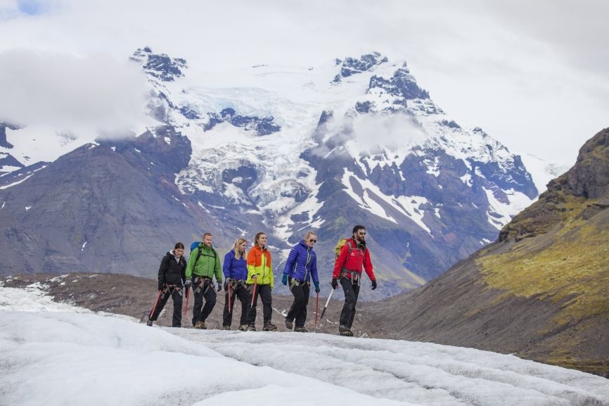 Skaftafell: Falljökull Glacier Walk – Mountain Guides image 1