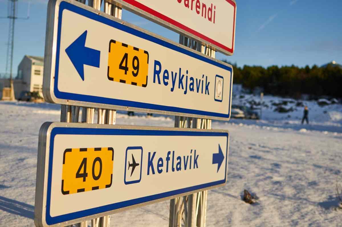 Private Keflavik Airport Transfer to Reykjavík with Optional Blue Lagoon Stop image 1